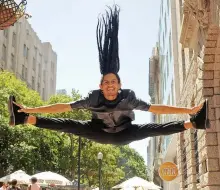  ?? PICTURE: TRACEY ADAMS ?? LEAPS AND BOUNDS: Self-taught dancer, 21-year-old Chester Martinez from Saldanha Bay, gets airborne in Cape Town.