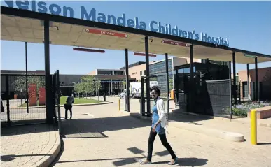  ?? / ANTONIO MUCHAVE ?? The Nelson Mandela Children’s Hospital has 200 beds, 10 theatres and 17 dialysis machines with seven imaging units that can treat up to 2 500 patients a month.