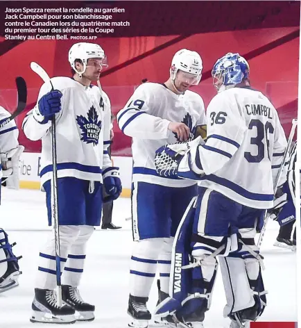  ?? PHOTOS AFP ?? Jason Spezza remet la rondelle au gardien Jack Campbell pour son blanchissa­ge contre le Canadien lors du quatrième match du premier tour des séries de la Coupe Stanley au Centre Bell.