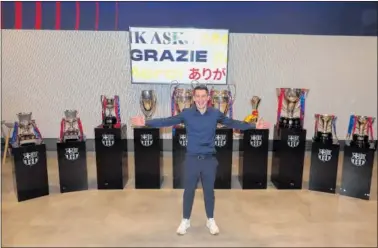  ?? ?? Bojan Krkic posa con los trofeos que conquistó con la camiseta del Barça.