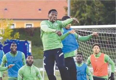  ??  ?? Super Eagles players during training before their internatio­nal friendly matches against Algeria and Tunisia, last week