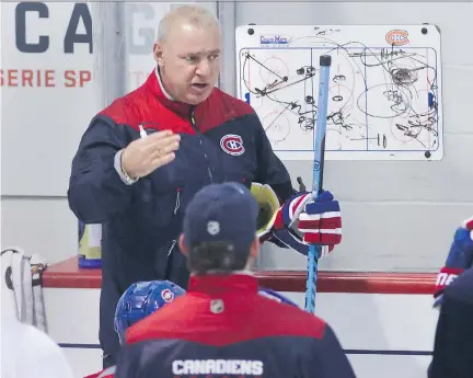  ?? JOHN KENNEY ?? Montreal Canadiens head coach Michel Therrien has the team humming along even after the loss of top centre Alex Galchenyuk.