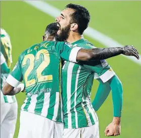  ?? FOTO: GETTY ?? Borja Iglesias, en racha, celebra con Emerson su valioso gol ante Osasuna