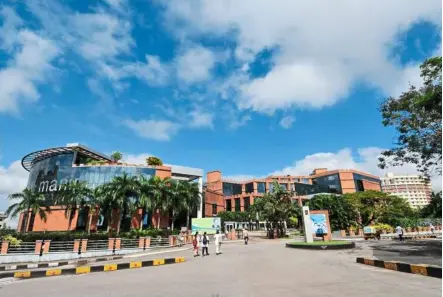  ??  ?? The Manipal University in India is a favoured destinatio­n among Malaysians for medical and dental studies.