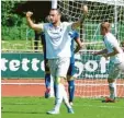  ?? Foto: Schöllhorn ?? Schwaben-Stürmer Michael Geldhauser trifft wieder.