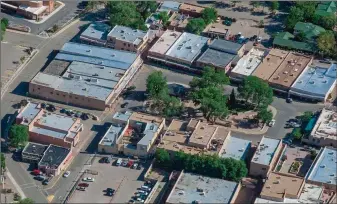  ?? RICK ROMANCITO/Taos News file photo ?? An aerial view of Taos Plaza