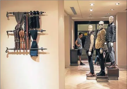  ?? ANDREA COMAS / REUTERS ?? La nueva tienda de Massimo Dutti en Madrid es una de las últimas aperturas en España