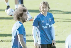  ??  ?? Marcelo (izquierda) y Luka Modric son dos piezas claves en la alineación titular del técnico del Real Madrid, Zinedine Zidane.