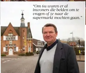  ?? FOTO'S FOTO KURT ?? De burgemeest­er van Houthulst Joris Hindryckx voor het gemeentehu­is dat nu een ‘crisiscent­rum’ is.