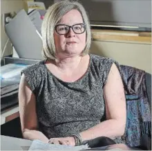  ?? GARY YOKOYAMA THE HAMILTON SPECTATOR ?? Hamilton police victim services co-ordinator Susan Double. Her staff can help answer questions and add emotional support.