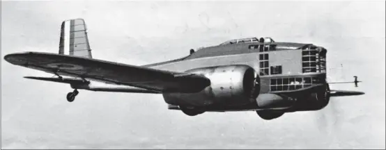  ?? DR/COLL. B. BOMBEAU ?? Dans la série des “balcons volants”, voici le BCR Breguet 460-01 “Vultur”. L’armée de l’Air n’en voulut pas.