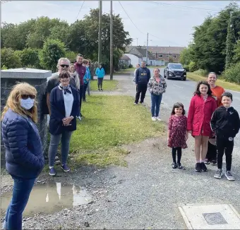  ??  ?? Residents of Termonfeck­in say the lack of footpaths in the village is a major hazard for pedestrian­s and cyclists