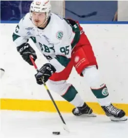  ?? FOTO: JOHAN BOREHED ?? Johannes Nilsson svarade för ett mål och ett assist vid 7–0-segern mot Tyresö-Hanviken. TVÅ.