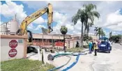  ?? JOE CAVARETTA/SOUTH FLORIDA SUN SENTINEL ?? Hallandale Beach was placed under a boil water advisory Wednesday after a pipe burst at the city’s water plant.