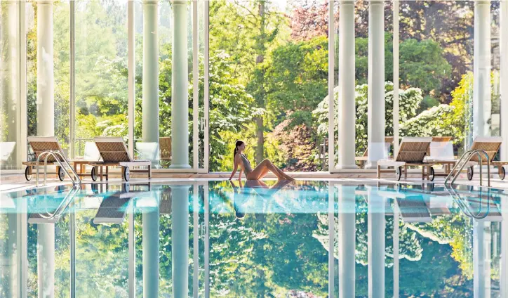  ?? ?? i Wellness boost: the ‘wellbeing pool’ at Brenners Park-Hotel and Spa in Baden-Baden