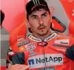  ?? AFP ?? LORENZO
● SCARICATO?
Tanti soldi, ancora più difficoltà e la Ducati si defila: se non arriva l’accordo con Suzuki che fa?