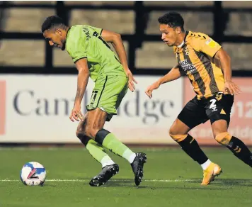  ??  ?? EYES ON THE BALL: Port Vale’s Cristian Montano takes care of possession last night.