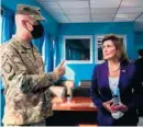  ?? ?? RECONOCIMI­ENTO. Nancy Pelosi se reunió ayer con militares en Seúl.