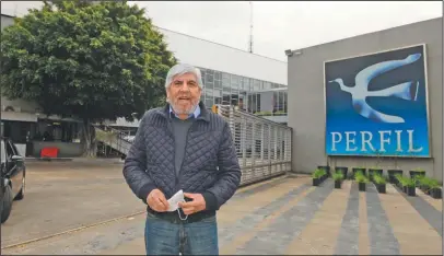  ?? MARCELO DUBINI ?? ¿PABLO MOYANO, SECRETARIO GENERAL DE LA CGT? “Lo tiene que decidir la mayoría. Lo importante es que haya consenso, unidad, para poder tener peso político”.