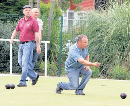  ?? Picture: Robert Parry Jones ?? Beaumaris captain Keith Bailey in action against Rhos Park, who his side face in a top-of-the-table showdown on Saturday