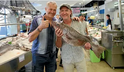  ?? PHOTO: SUPPLIED/DAVID CUMMING ?? Michelin-starred chefs Paul Rankin and Nick Nairn are travelling New Zealand for their latest TV series - Paul and Nick’s Big Food Trip NZ.