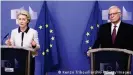  ?? ?? La présidente de la Commission de l'UE Ursula von der Leyen et le chef de la diplomatie européenne Josep Borrell lors d'un point de presse sur la guerre en Ukraine.