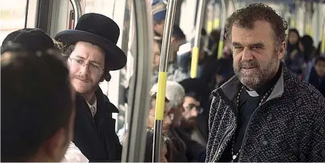  ??  ?? A bordoHaim David (a sinistra) e Pippo Del Bono in «A Tramway in Jerusalem» di Amos Gitai: il film verrà presentato fuori concorso alla Mostra del Cinema di Venezia(dal 29 agosto all’8 settembre)