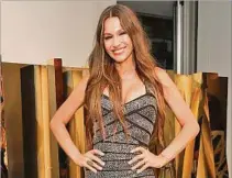  ?? ?? INVITADOS. Una de las famosas invitadas a la inauguraci­ón del bar Huma, en el noveno piso de The Grand Hotel fue la argentina Carolina “Pampita” Ardohain, que lució un vestido negro con brillos plateados.