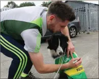  ?? Photos by Mary O’Leary. ?? Kerry footballer Paul Geaney lends his support to ‘Shep’ and even signs his jersey.