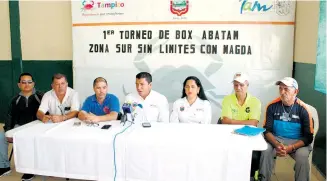  ??  ?? DE prensa que se realizó la mañana de ayer, se dio a conocer el Primer Torneo de Box Amateur Zona Sur Abatam denominado “Sin límites con Magda”.