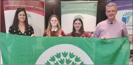  ?? ?? Aisling Ó Tuama, Green Schools coordinati­ng teacher at Castlelyon­s NS, with Evie Stack and Ella Burke (Rang 6) representi­ng Castlelyon­s NS Green School Committee, and Nelius de Róiste, Príomhoide pictured with the school’s newest Green Flag.