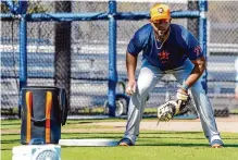  ?? Karen Warren/staff photograph­er ?? Astros first baseman José Abreu hopes a new Pilates regimen will keep his back healthy in his second season in Houston.