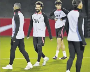  ?? // EFE ?? El Liverpool quiere esa primera plaza a toda costa y, pese a que es un objetivo más que ambicioso, lo intentará hasta el último minuto. Los delanteros como Salah no pueden fallar