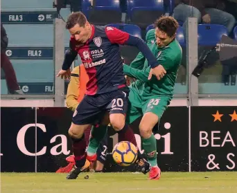  ?? ANSA ?? Simone Padoin, 33 anni, è alla seconda stagione con la maglia del Cagliari dopo 5 alla Juventus