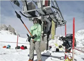  ??  ?? Skifahren ist ab 24. Dezember möglich, Hotels sind aber zu