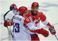  ??  ?? NY DRÄKT. Men Pavel Datsiuk och Ilja Kovaltjuk är kvar sedan OS för fyra år sedan. Nu siktar ryssarna – eller OAR – på att vinna OS-guld för första gången på 26 år, då som OSS.