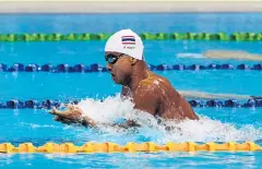  ?? CHANAT KATANYU ?? Radomyos Matjiur won silver in the 100m breaststro­ke.