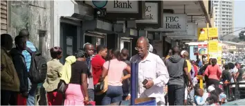  ?? — Picture: Tariro Kamangira ?? Despite the RBZ’s best efforts, it has failed to tame bank queues
