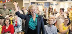  ?? ANDREW VAUGHAN/ THE CANADIAN PRESS ?? Green party Leader Elizabeth May at a rally in Halifax Monday. May has been the most active party leader on Twitter.