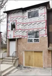  ?? JOHN RENNISON, THE HAMILTON SPECTATOR ?? Hamidou Nanga’s home after the fire. This is unit 26 at 110 Essling Ave. in the complex operated by Hamilton East Kiwanis Non-profit Homes. Essling is near Upper Wentworth Street and Rymal Road East.