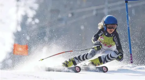  ?? FOTO: SPORTFOTO ADI ?? Viktoria Lummer geht auf das Isnyer Gymnasium und ist zweitschne­llste Skirennläu­ferin aus dem Allgäu bei der U 12.