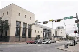  ?? DEBORAH CANNON / AMERICAN-STATESMAN ?? A preferred option in the master plan for the Austin Convention Center, seen here Friday, calls for a hotel and a doubling of the available exhibition and meeting space, covering a three-block area west of the center.