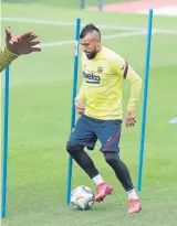  ?? FOTOS: FCB ?? Arturo Vidal ha sido el último en sumarse a la lista de jugadores que no quieren abandonar el Barça este verano