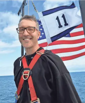  ?? PHOTOS BY RONALD GUTRIDGE/MC1/U.S. NAVY ?? Director Donovan Marsh on the bridge of the USS Annapolis.