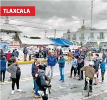  ?? FRANCISCO REYES /EL SOL DE TLAXCALA ?? Habitantes de Xicohtzinc­o exigen la renuncia del alcalde a quien acusan de la inestabili­dad del pueblo