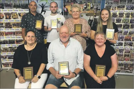  ?? ?? RECOGNITIO­N: Volleyball Horsham’s new Hall of Fame members, back from left, Darren Gemmola, Nathan Berry, Katrina Jolley, Kara Johnson and front, Donna Dunmore, John Mibus and Joanne Berry.