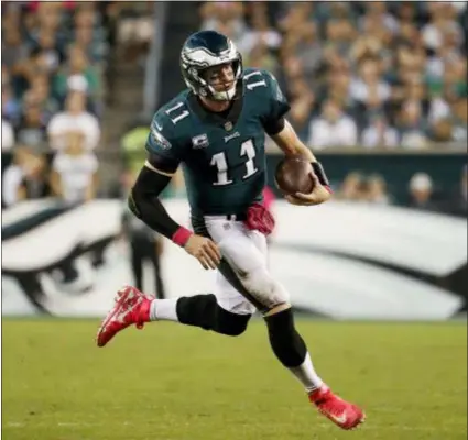  ??  ?? Carson Wentz and the Eagles look to snap a two-game losing streak when the Birds visit the New York Giants Thursday night.