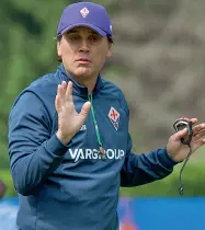 ??  ?? Vincenzo Montella, allenatore della Fiorentina