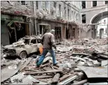  ?? ?? Bomb damage in Kharkiv