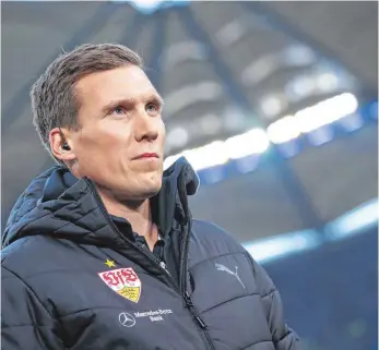  ?? FOTO: DPA ?? Kann wieder auf seine Stützen zurückgrei­fen: VfB-Trainer Hannes Wolf.
